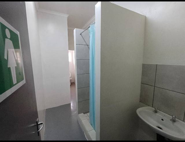 INDUSTRIAL PROPERTY TO RENT IN LYTTELTON MANOR